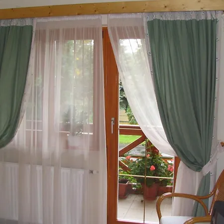 Toelgyes Apartamento *